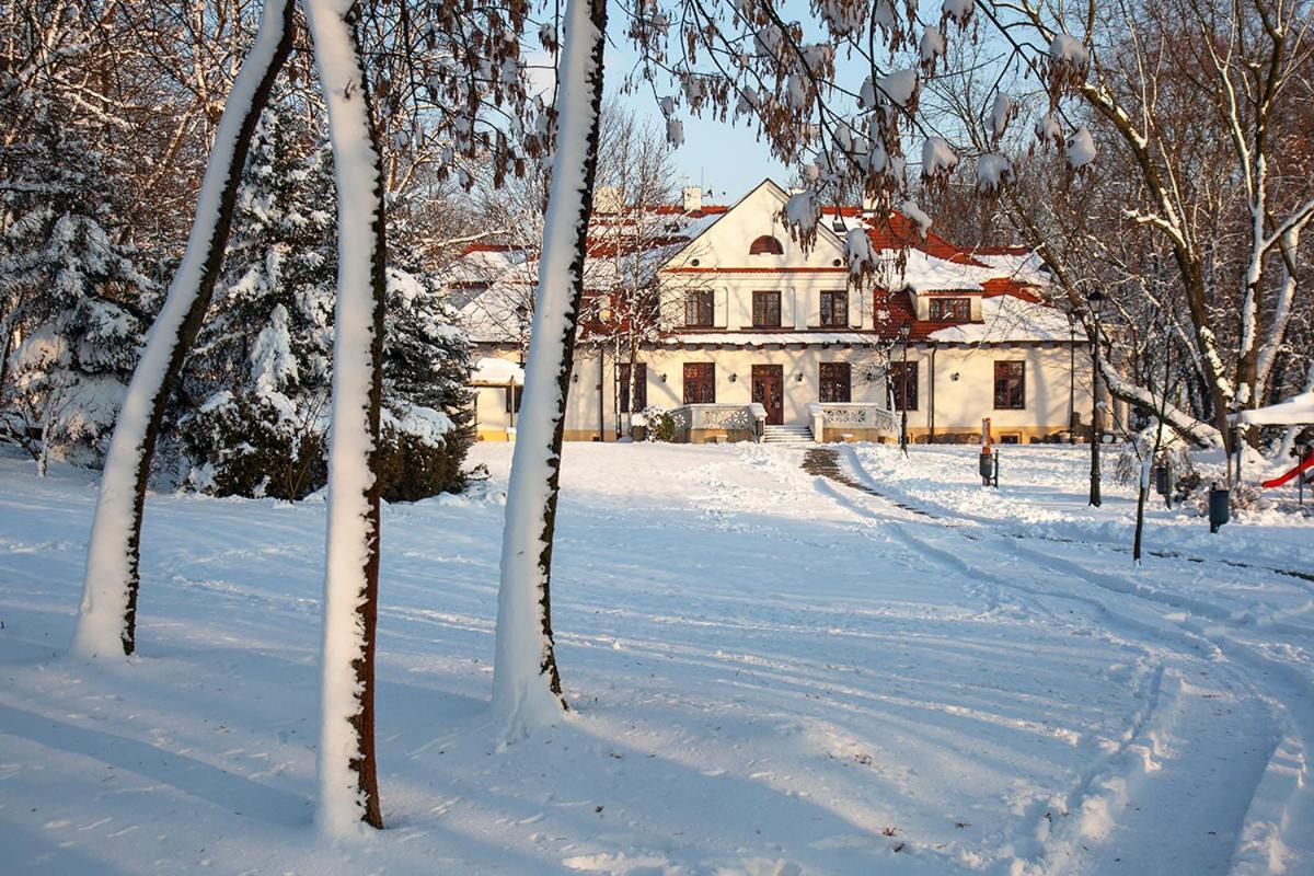 Rezydencja Dwor Polski Bełchatów Buitenkant foto