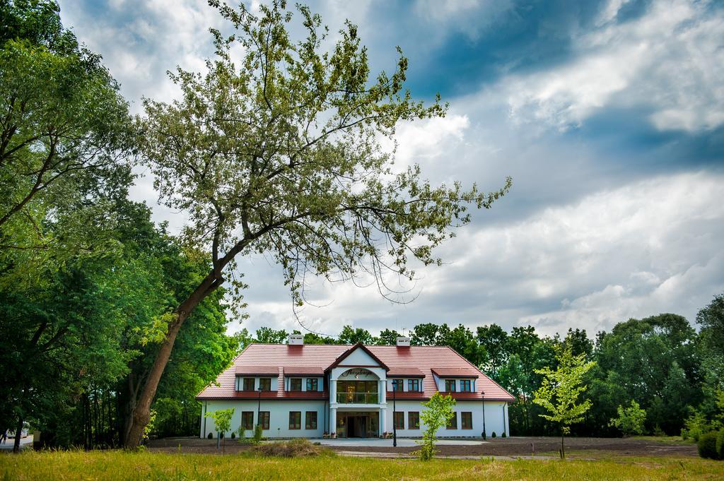 Rezydencja Dwor Polski Bełchatów Buitenkant foto